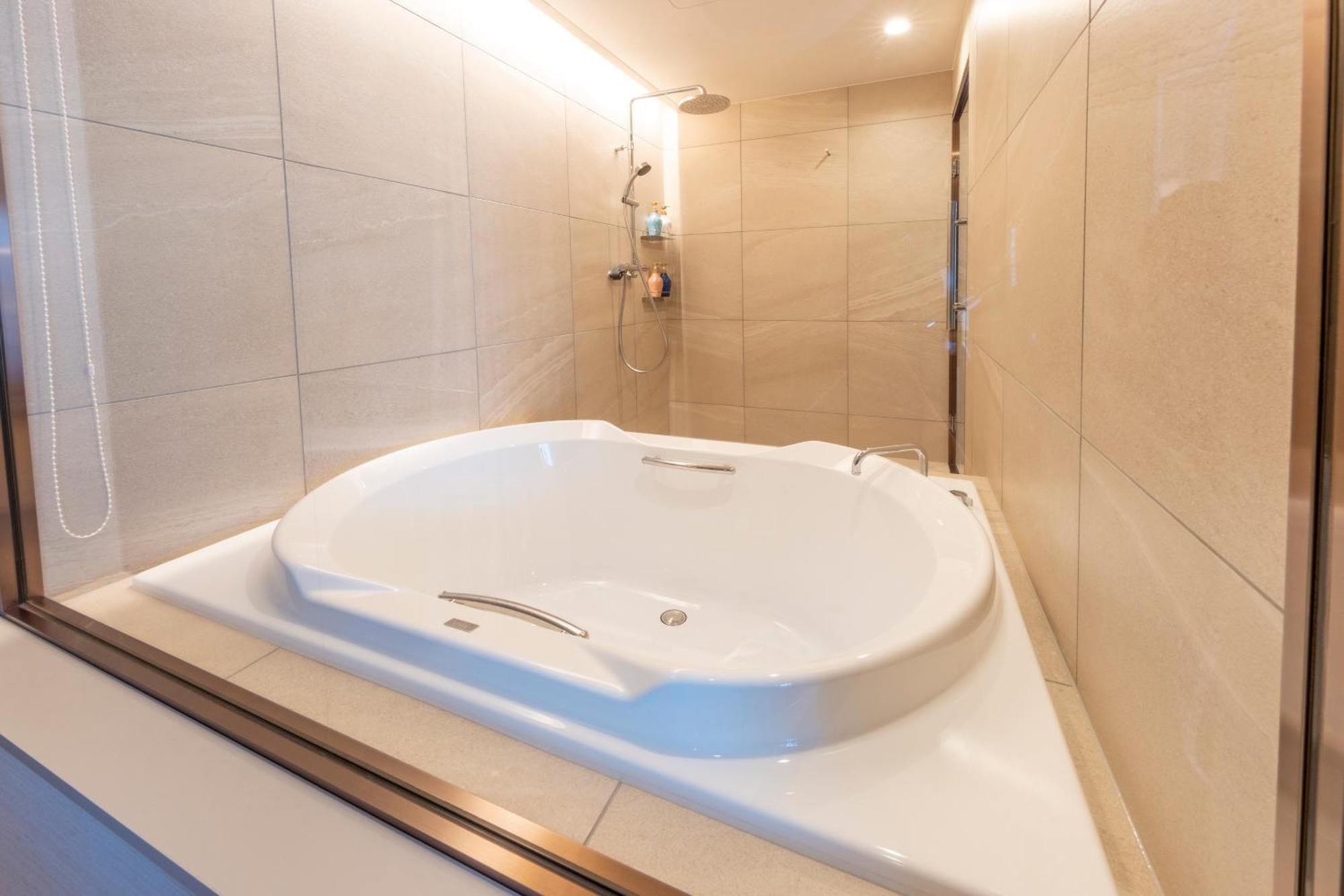 Hotel Springs Makuhari Premier Chiba Ngoại thất bức ảnh